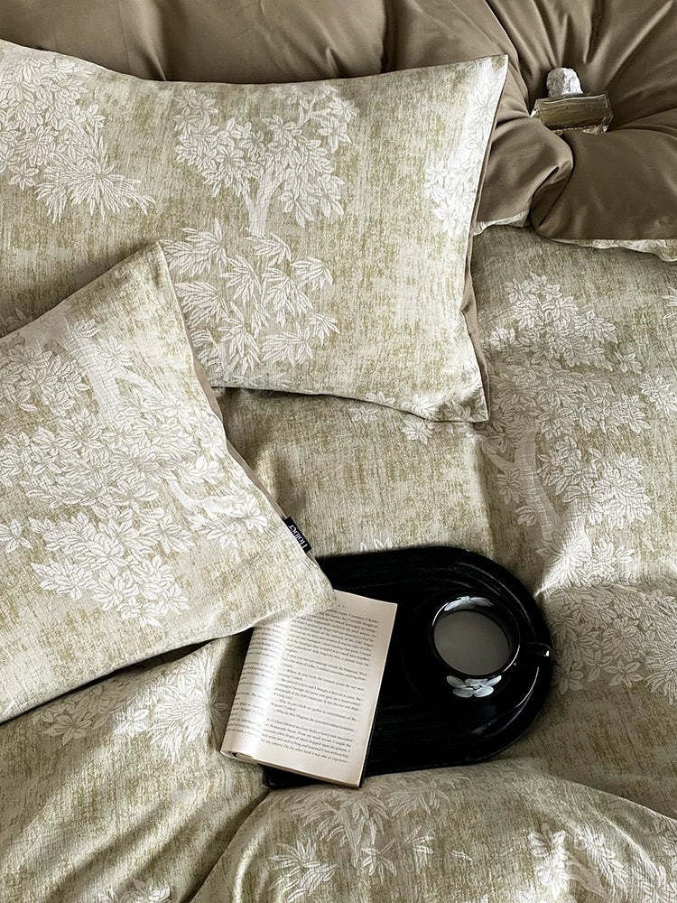 Cassandra Bedsheet Set