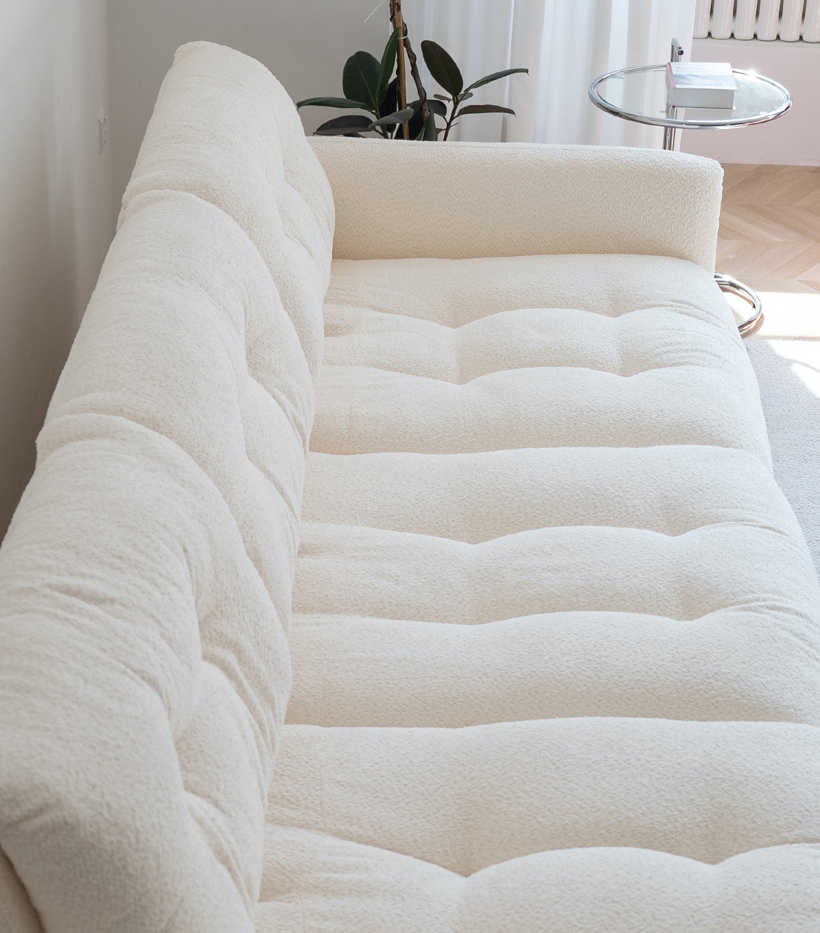 Sabrina Sofa with Adjustable Backrests