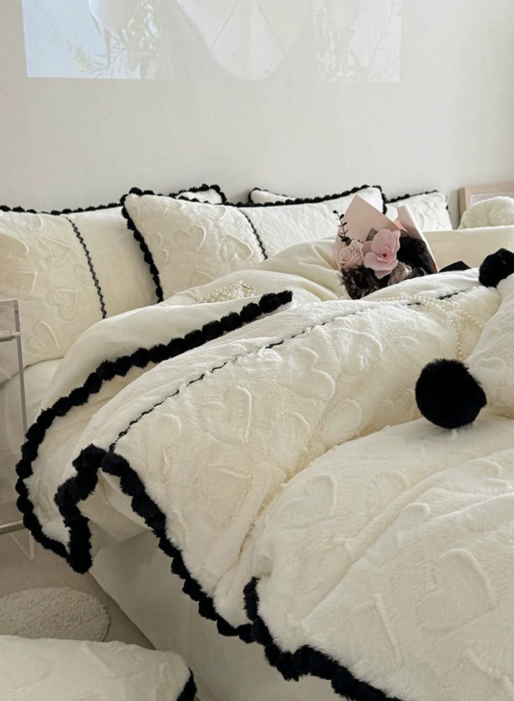 Leandra Bedsheet Set