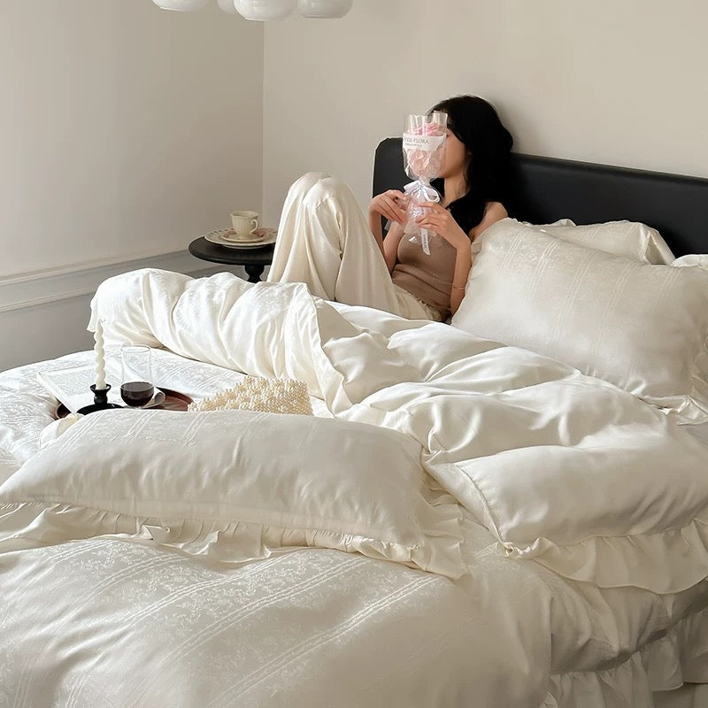 Monnie Bedsheet Set