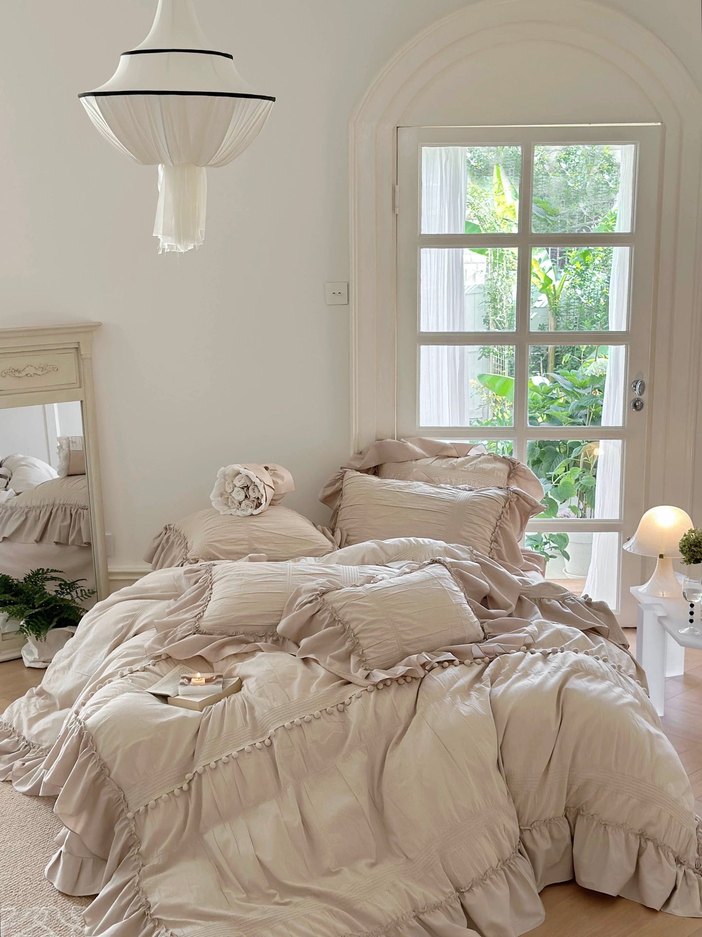 Tara Bedsheet Set