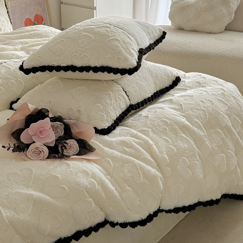 Leandra Bedsheet Set