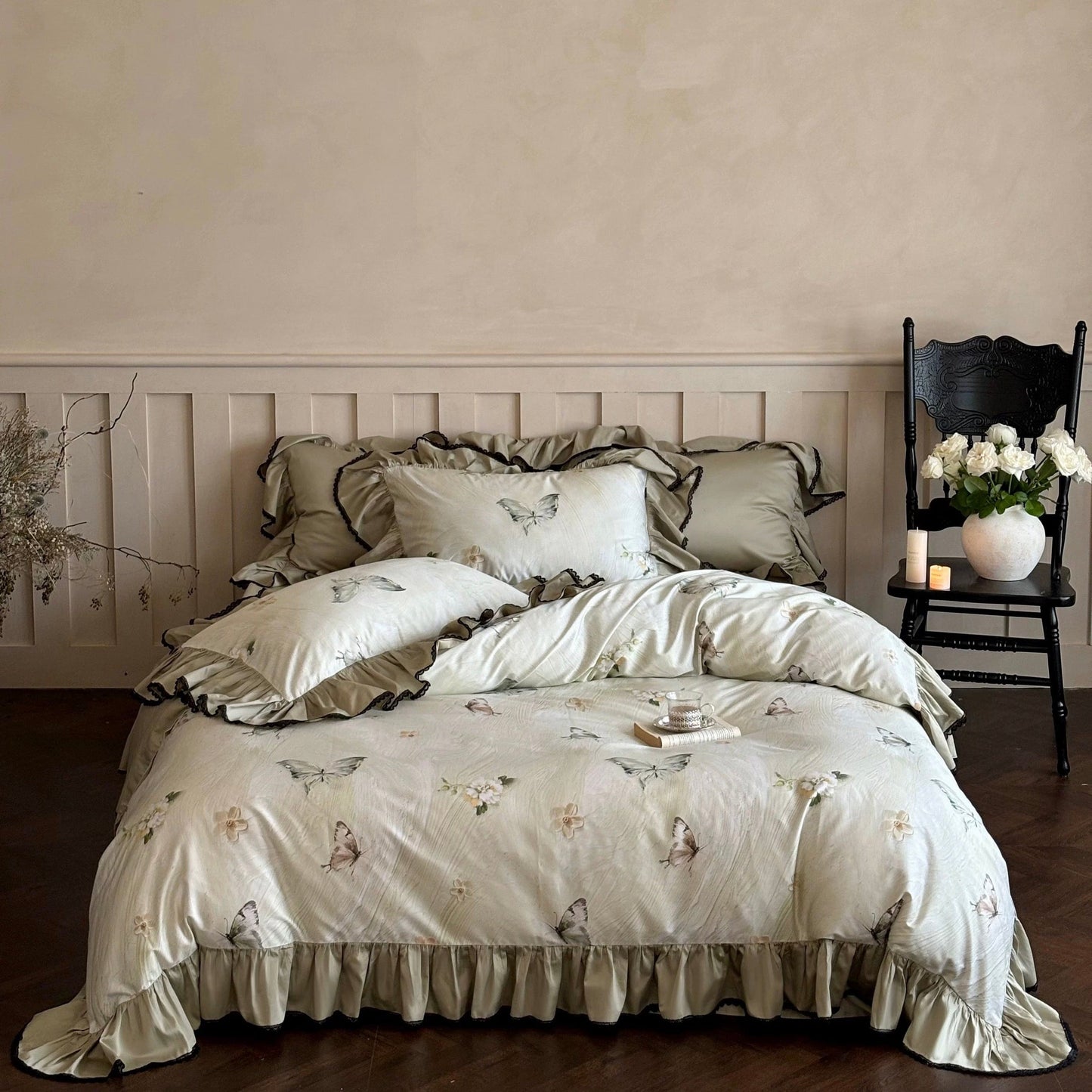 Tessa Bedsheet Set