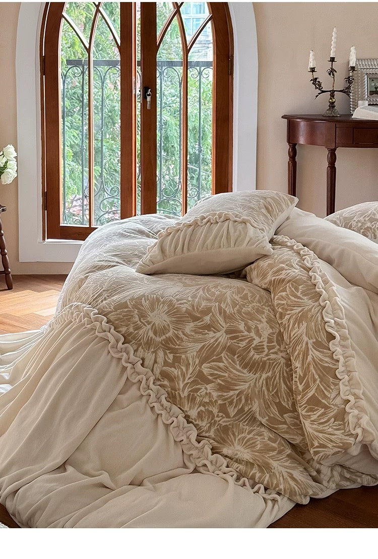 Yuna Bedsheet Set