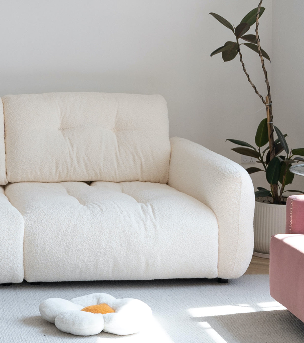 Sabrina Sofa with Adjustable Backrests